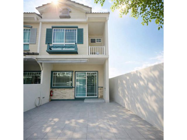 เมกาบางนา 900 ม. ทาวน์โฮม นานาชาติคอนคอร์เดียน 1.3 กม. 21 ตร.วา.