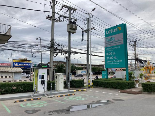 ขายที่ดิน 3 ไร่ ติดโลตัสนครปฐม ถนนเพชรเกษม ต.สนามจันทร์ อ.เมืองนครปฐม จ.นครปฐม