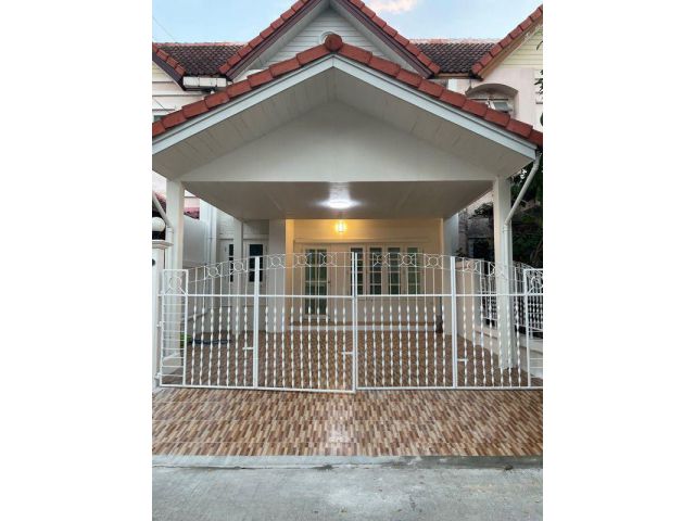 ให้เช่าทาวน์โฮม 2 ชั้น รีโนเวทใหม่ หมู่บ้านภัทรพาร์ค บางคูวัด – ปทุมธานี