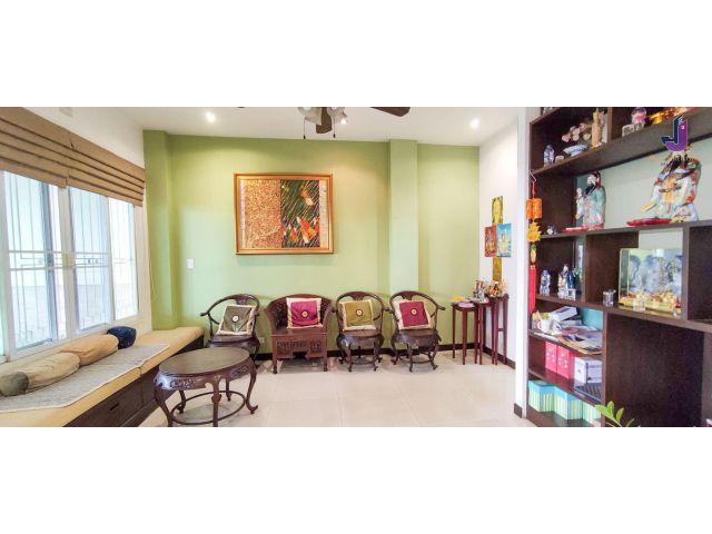 ขายทาวน์โฮม 4 ชั้น ถูกสุดในโครงการ โกลเด้น โฮม พาร์ควิลล์ 2 พระราม 3 ซ 77 เพียง 1 กม.ถึงทางด่วน  เฟอร์นิเจอร์บิ้วอิน