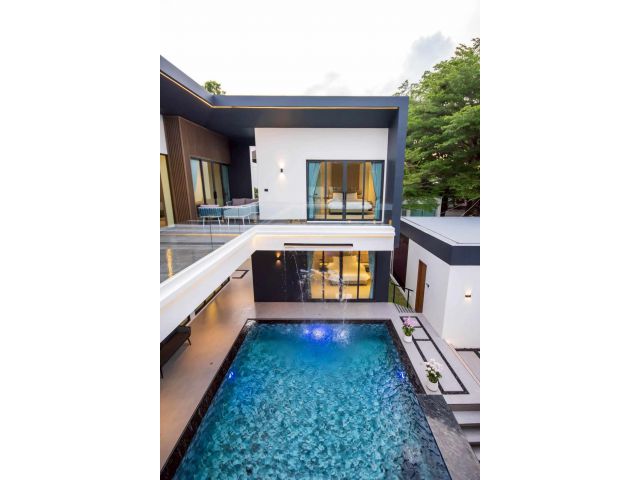 H1020 ให้เช่าบ้านหรูสร้างใหม่ สไตล์โมเดิร์น (ทำรายวันได้) 7 ห้องนอน นาจอมเทียน