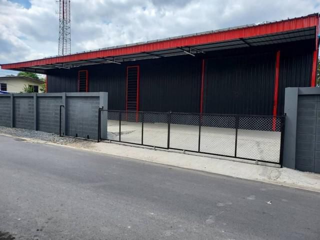 ให้เช่าโกดัง ซอยลาดพร้าว101 ขนาด150 ตรว.