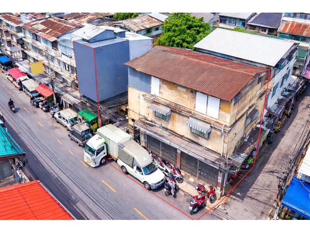 อาคาร 2 ชั้น หัวมุม 2 แยกเรือนจำ สวนรมณีนาถ 150ม. MRTสามยอด 650ม