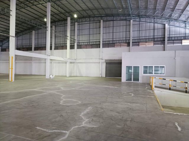 ให้เช่าโกดังราคาถูกพื้นยกสูง ถนนบางนา กม 23 บางพลี วัดลาดหวาย บางเพรียง บางบ่อ พื้นที่ขนาด 3,000 ตารางเมตร