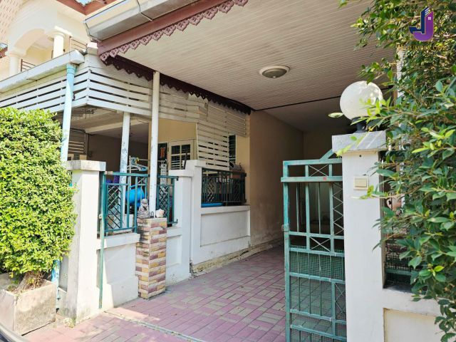 อยากมีบ้าน แต่ไม่อยากผ่อนแพง ต้องอ่านโพสต์นี้!  ทาวน์โฮมไซส์ใหญ่ โซนราชพฤกษ์–สวนผัก