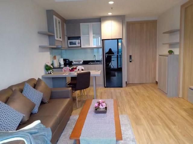 ให้เช่า คอนโดลัดดาพลัส ศรีราชา ชั้น 19 ห้องใหญ่ วิวทะเลพาโนรามา