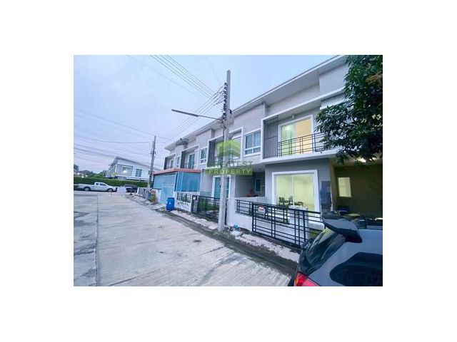 ขายทาวน์โฮม 2 ชั้น หมู่บ้านนิรันดร์วิลล์ 55 ศรีนครินทร์ เนื้อที่ 25.90 ตร.ว แปลงริม ทำเลดี