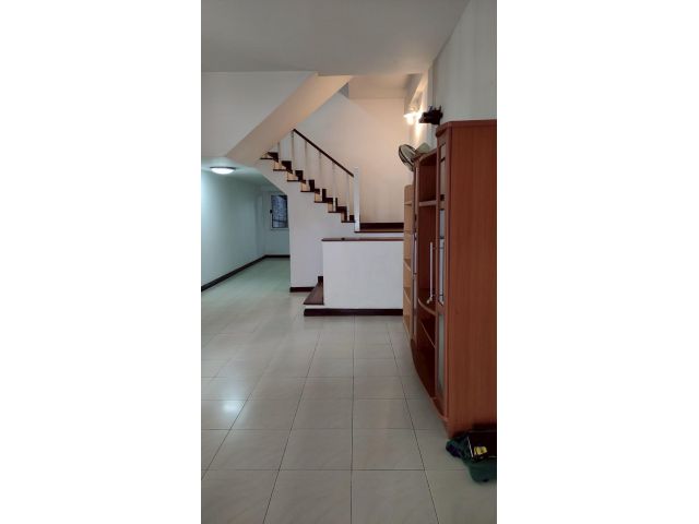 เช่า ทาวโฮม 3 ชั้น หมู่บ้านแฮปปี้แลนด์แกรนวิลล์ ซอยลาดพร้าว 101 หลังมุม ใกล้ เซ็นทรัลอีสวิลล์