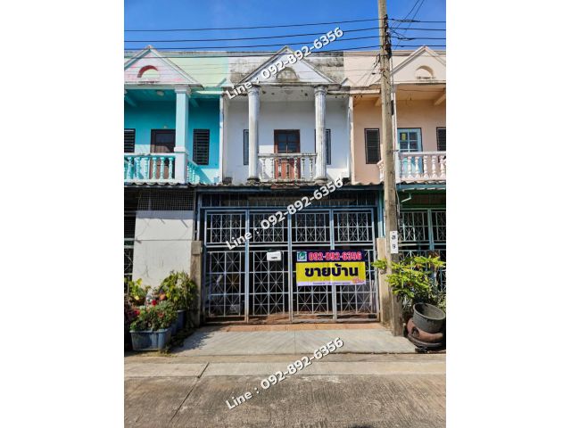 ขาย: ทาวน์เฮาส์ 2 ชั้น 17 ตรว. หมู่บ้านวังทอง เพชรเกษม 77 ทิศใต้ 3 นอน 2 น้ำ