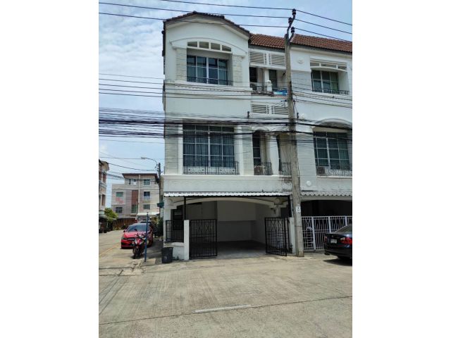 ให้เช่าทาวโฮม 3 ชั้น บ้านกลางเมือง ลาดพร้าวโยธินพัฒนา ประดิษฐมนูธ