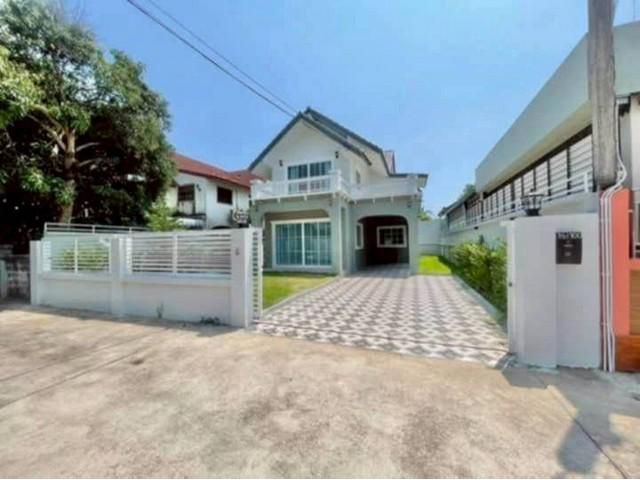 ขายบ้านเดี่ยวพัทยา 2 ชั้น พร้อมเฟอร์ทั้งหลัง ใกล้แยกกระทิงลาย บาง