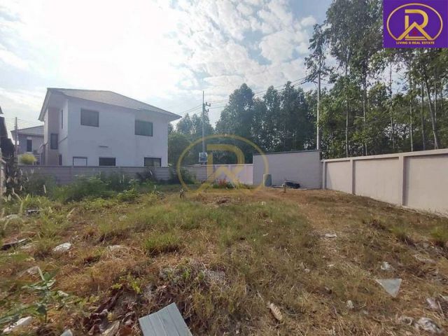 ขายที่ดินเปล่าในโครงการหมู่บ้านภูริ ต.บ้านสวน อ.เมือง จ.ชลบุรี