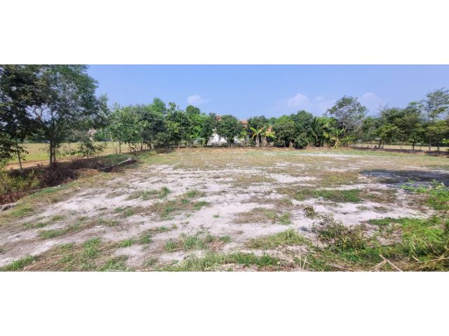 ขายที่ดินเปล่า นครนายก อ.เมือง 1 ไร่ 3 งาน 58 ตร.ว. ทำเลดี ติดคลอง ราคา 1.9 ล้าน