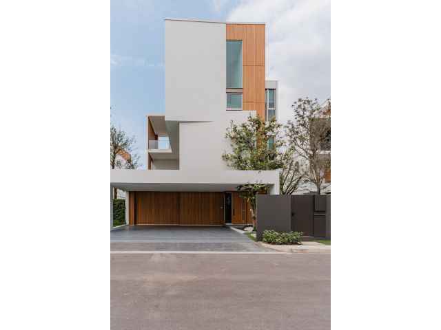 ขาย/ เช่า บ้านหรู บ้านเดี่ยว 3 ชั้น VIVE Rama 9 ติด รร .นานาชาติ wellington