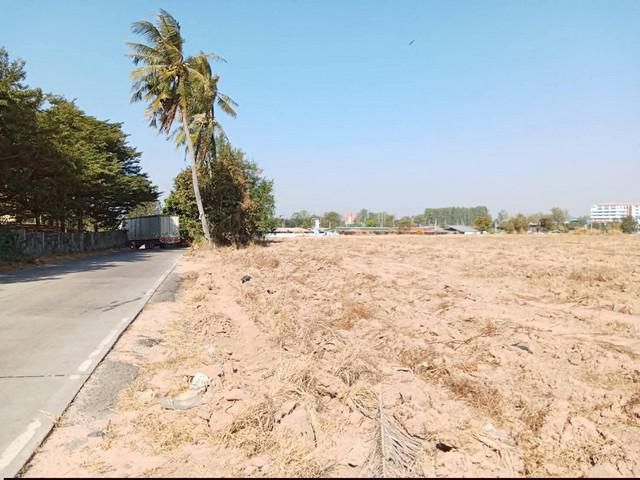 พื้นที่ให้เช่าบ่อวิน ชลบุรี โครงการลานโลจิสติกส์และโกดังกว่า 30 ไ