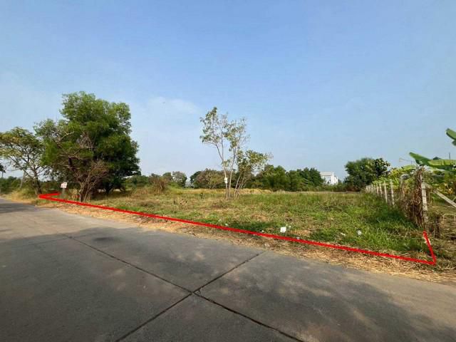 ที่ดินเปล่า เวิลด์คลับแลนด์ ซอย 1 ตำบลคลองสาม คลองหลวง ปทุมธานี