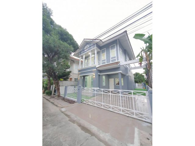 ขายบ้านเดี่ยว หมู่บ้านลลิลเดอะยังเอ็กซ์คลูทีฟ กาญจนาภิเษก 36 ติดถนนกาญจนา-เฉลิมพระกียรติ (N.1981)