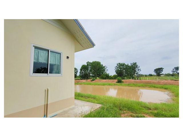 ขายที่ดินโฉนด 5 ไร่ 2 งาน 96 ตรว.พร้อมบ้าน 2 หลัง