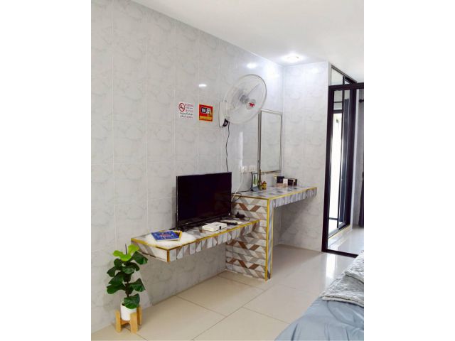 ชลบุรี (พนัสนิคม)  คอนโด-โลตัสพนัสนิคม