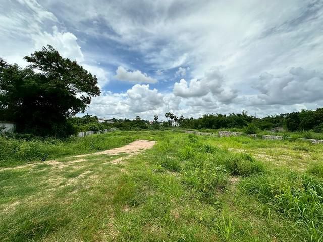 ขายที่ดินเปล่าราคาดี แปลงาม ศรีราชา หนองขาม ใกล้วัดเขาดิน