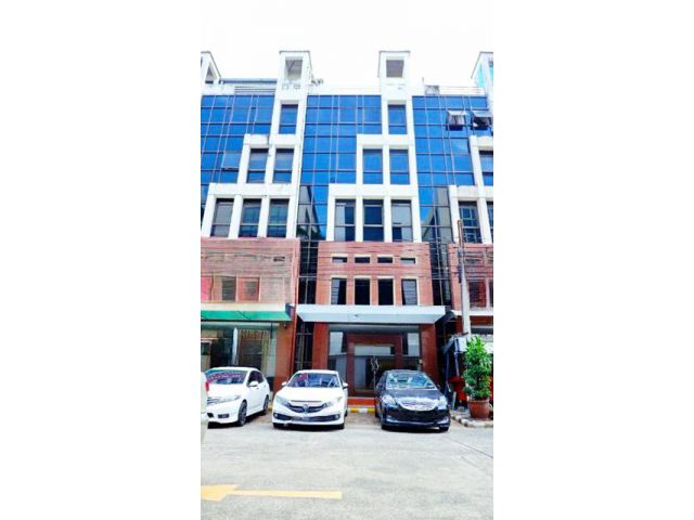 ใหญ่มาก MRTบางกะปิ 1.2กม. 6ชั้น+ดาดฟ้า ใกล้เดอะมอลล์บางกะปิ 700 ม