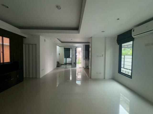 P1967 ให้เช่าบ้านเดี่ยว ซอยโชคชัย 4 ซอย 39 (เจ้าแม่กวนอิม)