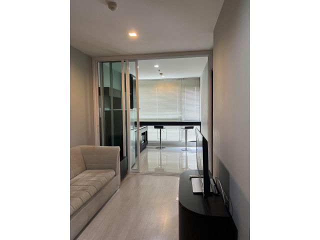 For Rent condo Rhythm Sukhumvit 44/1  fully furnished (S03-2382)