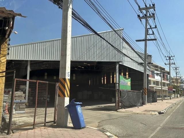 ให้เช่าโกดัง 840 ตารางเมตร ติดถนนเส้น 3548  ท่าม่วง กาญจนบุรี