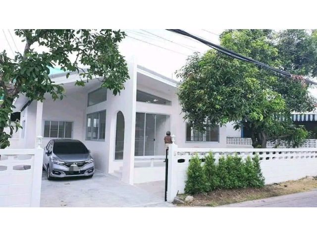 U1414 ให้เช่าบ้านเดี่ยวชั้นเดียว บ้านนอกโครงการ ย้านเสนา  โชคชัย 4 ลาดพร้าววังหิน นาคนิวาส ทำเลดีเดินทางสะดวกเข้าออกได้ห