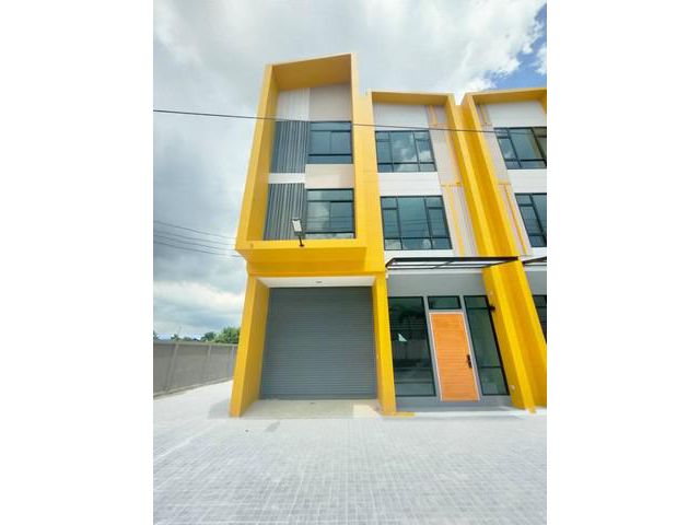 ให้เช่าโกดังหลังมุม450ตร.มสร้างใหม่ย่านบางใหญ่นนทบุรีซอยกัตนา