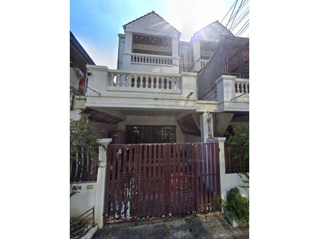 ขายด่วนทาวน์เฮ้าส์ 3 ชั้นมือสอง ทำเลดี ใจกลางรัชดา-ห้วยขวาง ใกล้รถไฟฟ้าสายสีน้ำเงินสถานีสุทธิสาร The Street รัชดา