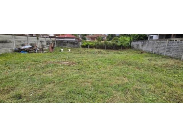 PK952ให้เช่าที่ดิ 176 รามอินทรา 42 ข้างซอยนวลจันทร์  ที่ดินตั้งอยู่ในซอยรามอินทรา 42 แยก 2 ปากซอยเป็นรถไฟฟ้ารามอินทรา