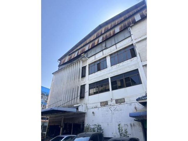 ให้เช่าตึกอาคารขนาดใหญ่ 3 ชั้นพื้นที่ใช้สอย 1000 ตารางเมตร