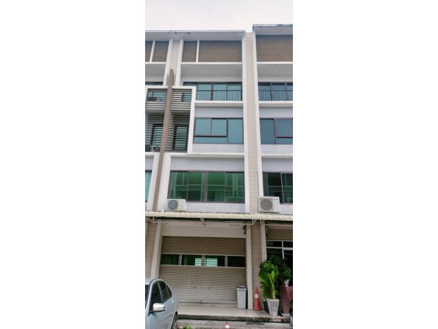 ให้เช่าอาคารพาณิชย์ 4 ชั้น ทำเลย่านสุขสวัสดิ์