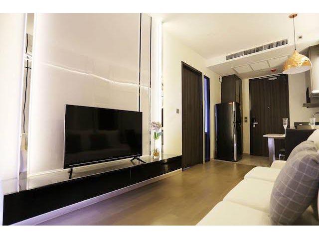 Ashton Asoke clean safe