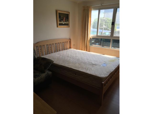 P-120766 สตูดิโอวิวเมือง @ ลุมพินี เพลส สาทร | 9,000 บาท/เดือน ใกล้ MRT ลุมพินี