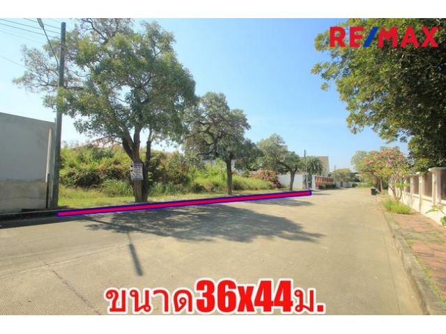 ที่ดินวริยาวิลล์บรมราชชนนี ปิ่นเกล้า นครชัยศรี ที่ดินสร้างบ้าน 396.8 ตารางวา ต้นโครงการถนนเมนกว้าง ใกล้มหิดลศาลายา