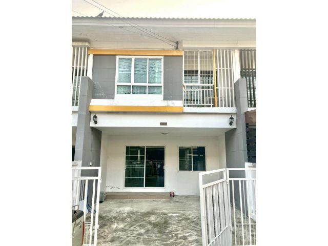 ขายทาวน์เฮ้าส์ 2 ชั้น หมู่บ้านพฤกษาพรรณ กระดีเดียว 1 ซอย 6 เนื้อที่ 20.6 ตารางวา 3 ห้องนอน ใกล้มหาวิทยาลัยศิลปากร