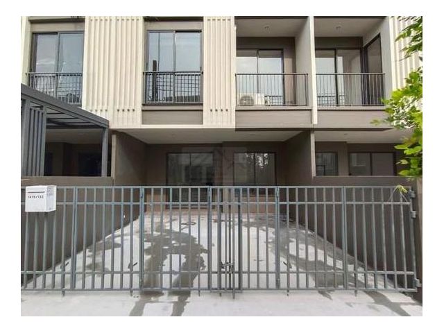 ให้เช่าและขายทาวน์โฮม 3 ชั้น เฌอคูน สุขุมวิท 77