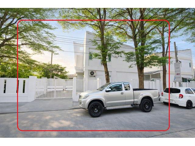 ศรีสมาน สนามบินดอนเมือง ถนนเทิดราชัน 500ม. 30 ตร.ว. 152 ตร.ม.