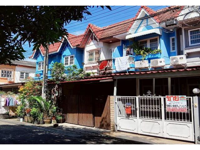 ขายทาวน์เฮ้าส์ หมู่บ้านศิรินเทพ 9 ซอยราษฎร์พัฒนา 14 เขตสะพานสูง กรุงเทพมหานคร