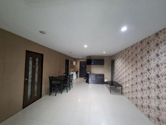 ขายถูก คอนโดบดินทร์สวีทโฮม (ห้องมุม) ตึก D ชั้น 7 เนื้อที่ 71.7 ตรม. 2 ห้องนอน 2 ห้องน้ำ ทาวน์อินทาวน์  เขตวังทองหลาง กทม.