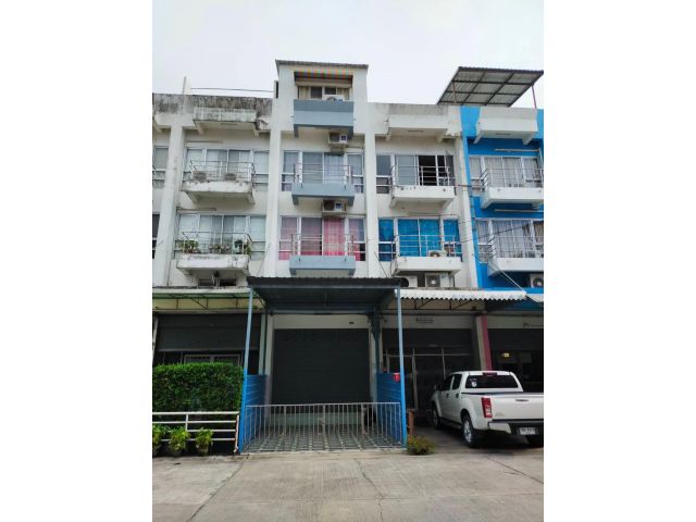 ขาย อาคารพาณิชย์ 4.5 ชั้น 20.8 วา 4 ห้องโถง 4 ห้องน้ำ กัลปพฤกษ์การ์เด้นบางนา  ต.บางบ่อ อ.บางบ่อ จ.สมุทรปราการ