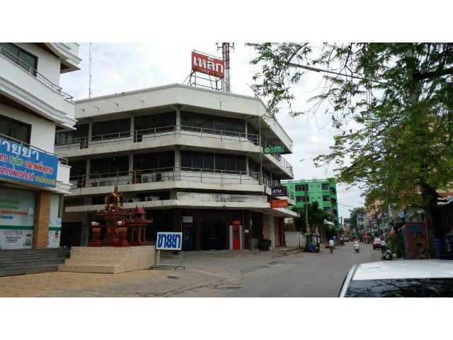 ขาย โกดังพร้อมอาคารสำนักงาน 3 ชั้น 550 วา ติดถนน 3 ด้าน พื้นที่อาคาร 812 ตร.ม. ซอยสุขี 1 ต.บางพูน อ.เมือง จ.ปทุมธานี