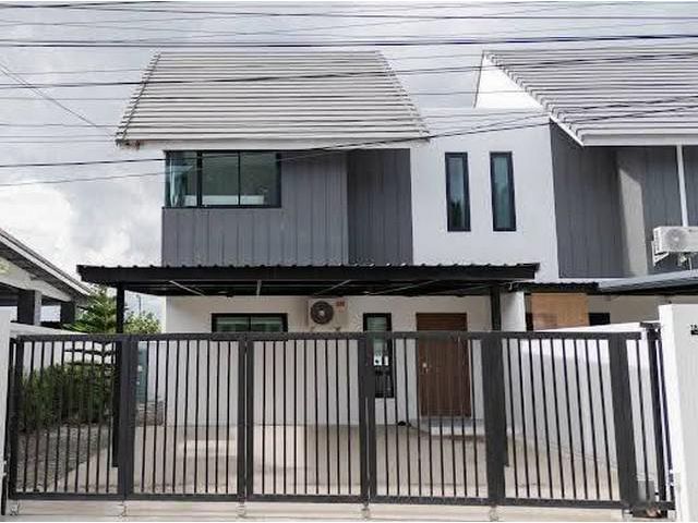 ขายบ้านใหม่ เชียงใหม่ ใกล้ซุปเปอร์ไฮเวย์ 3 นอน 3 น้ำ 2.19 ล้าน