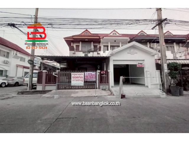 ทาวน์เฮ้าส์ พูนสินธานี 1 (ใกล้สำนักงานที่ดินบึงกุ่ม) เนื้อที่ 25 ตรว. แขวงคลองสองต้นนุ่น