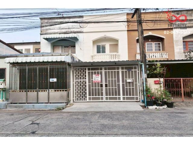 ขายทาวน์โฮม หมู่บ้านปรีชา 10  รามคำแหง 188 ใกล้รถไฟฟ้า 16ตรว. 2ชั้น สวยมาก