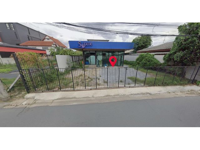 ขายที่ดินพร้อมสิ่งปลูกสร้าง เนื้อที่ 84 ตร.ว. ติดถนนซอยโชคชัย 4 ซอย 72 ซอย 10