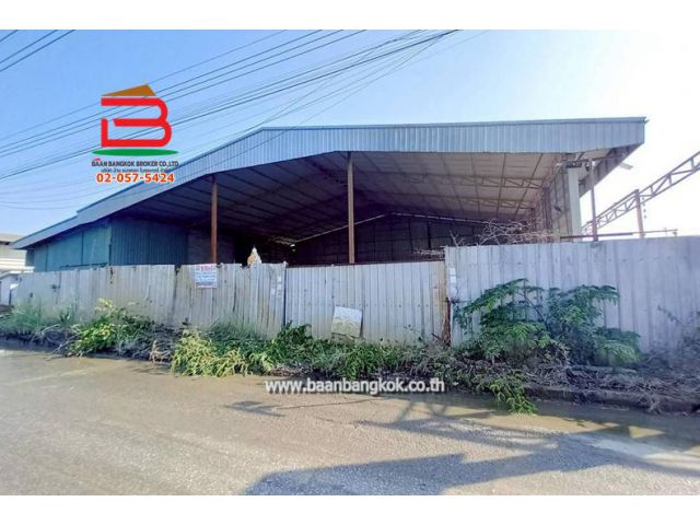 โกดัง ซอยเทศบาลลำลูกกา 3 (ใกล้ตลาดโชคอำนวยคลอง 7) เนื้อที่ 1 ไร่ ตำบลลำลูกกา อำเภอลำลูกกา ปทุมธานี