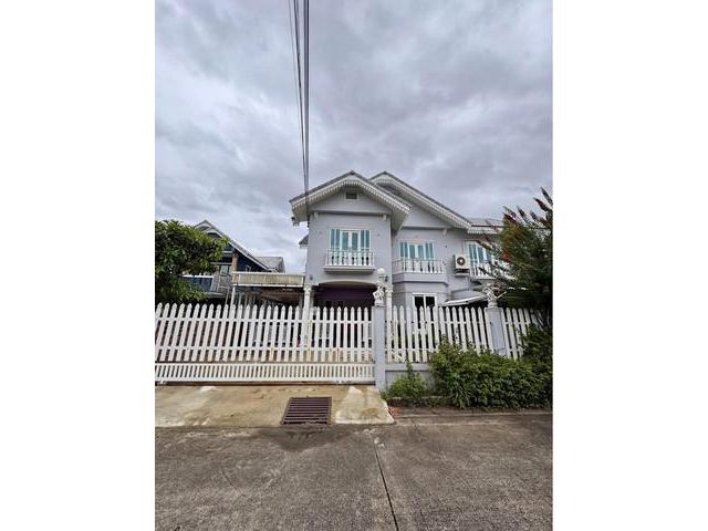 ให้เช่าบ้าน ใกล้โรงเรียนบางกอกพัฒนา และ เซ็นทรัลบางนา